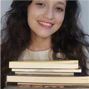 Estudante de Letras dá aulas de reforço em português, literatura e redação com foco na redação de vestibulares, com método person